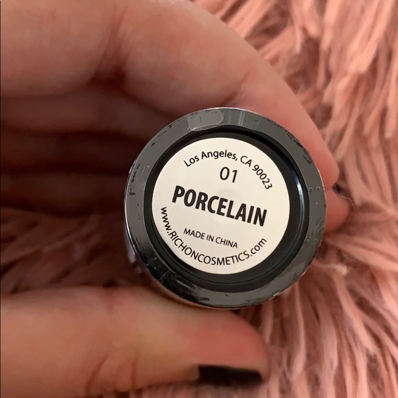 Foundation Stick - Picture 2 of 2